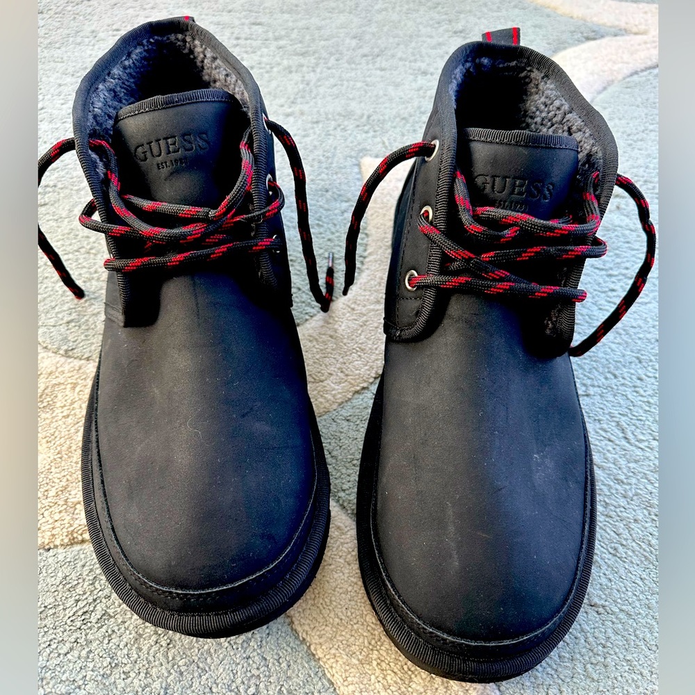 NWOT! Mens Guess Slippers